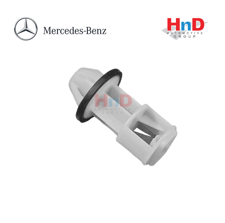 Mercedes Benz Genuine PLUG IN FASTENER 0009913895