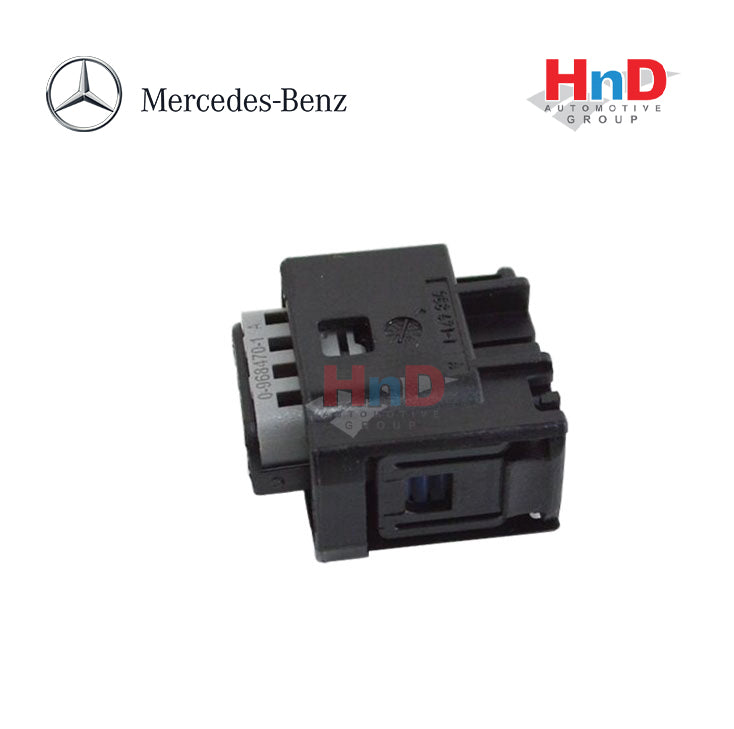 Mercedes Benz Genuine Refrigerant Pressure Sensor Socket Housing 2105404381