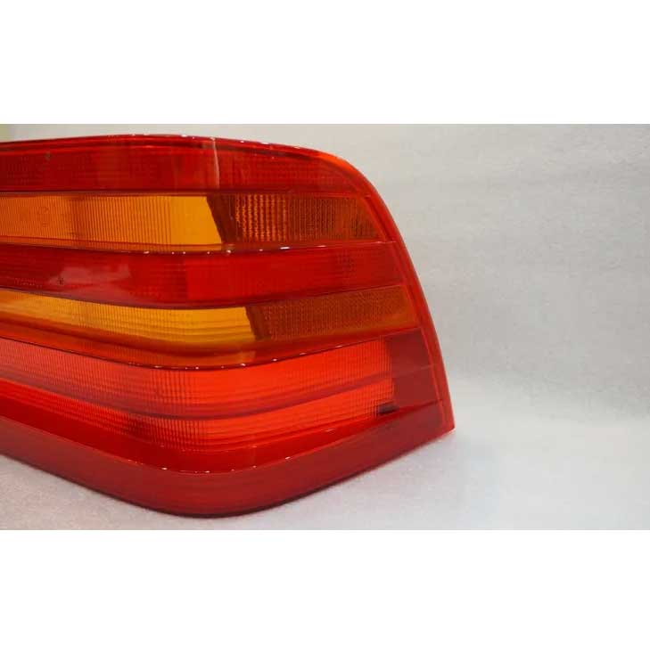 Mercedes Benz Genuine REAR LAMP LENS 1408200466